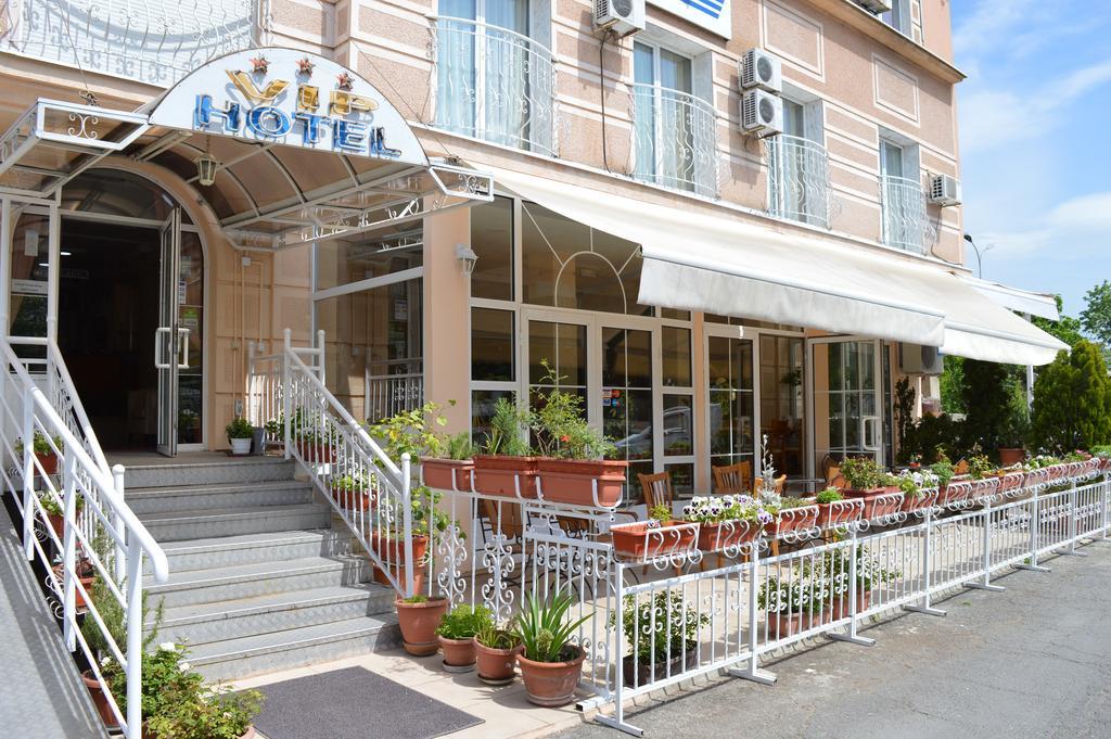 Vip Hotel Skopje - New Management Екстериор снимка