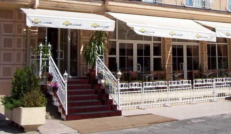 Vip Hotel Skopje - New Management Екстериор снимка
