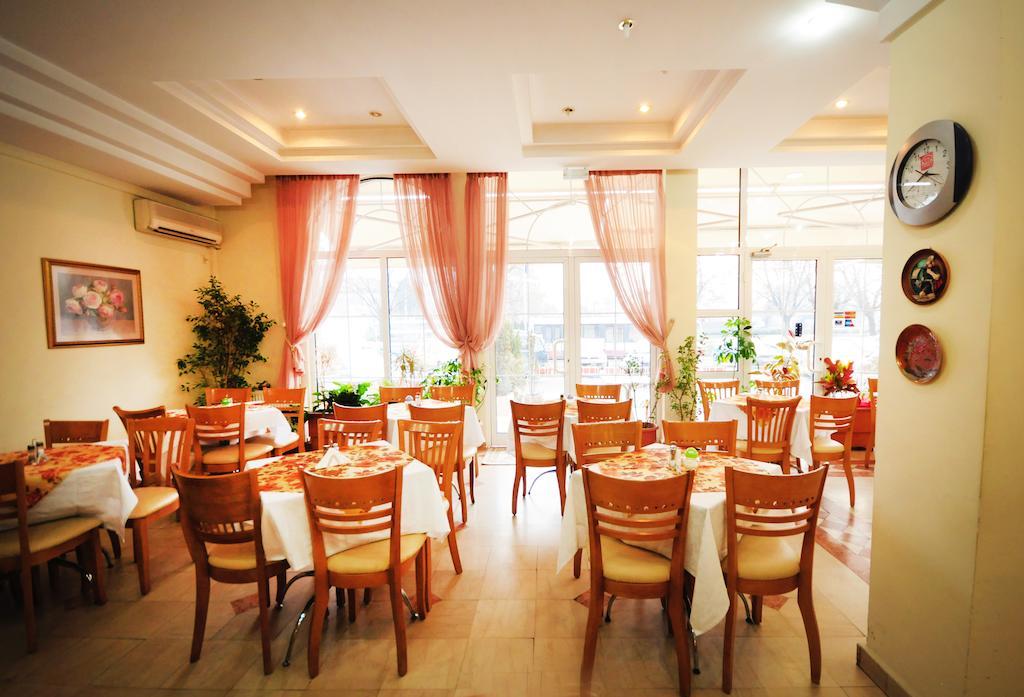 Vip Hotel Skopje - New Management Екстериор снимка